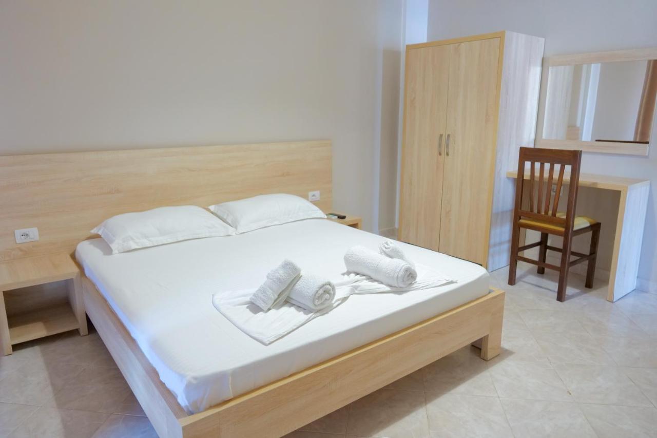 Hotel Edola Sarandë Eksteriør billede