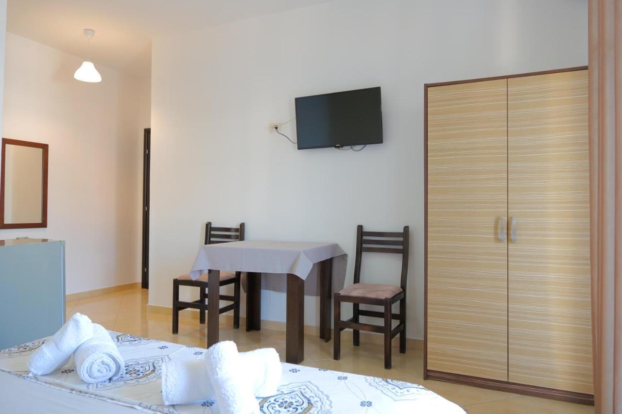 Hotel Edola Sarandë Eksteriør billede