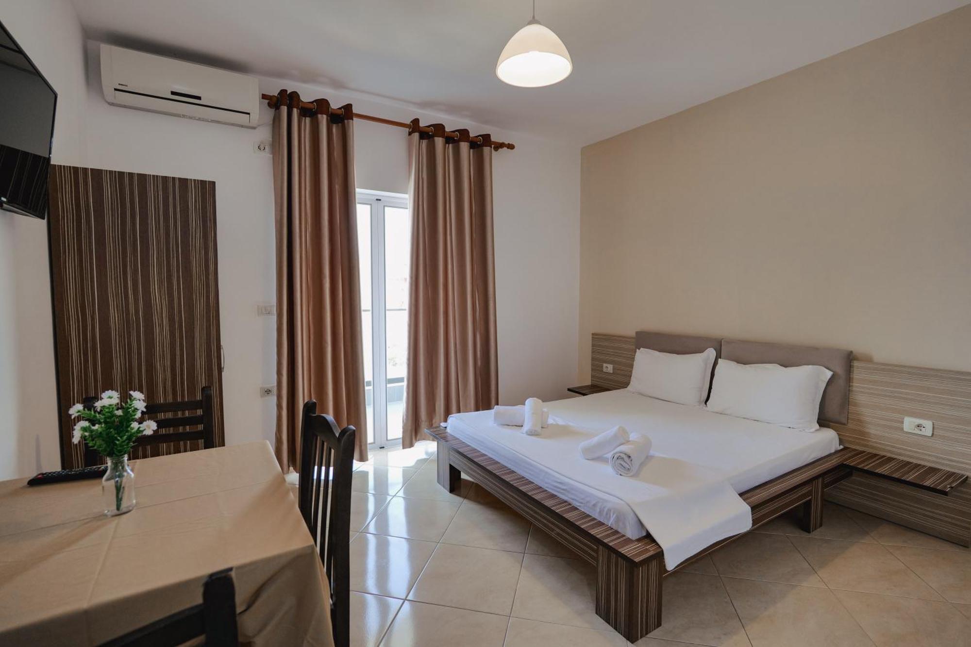 Hotel Edola Sarandë Eksteriør billede