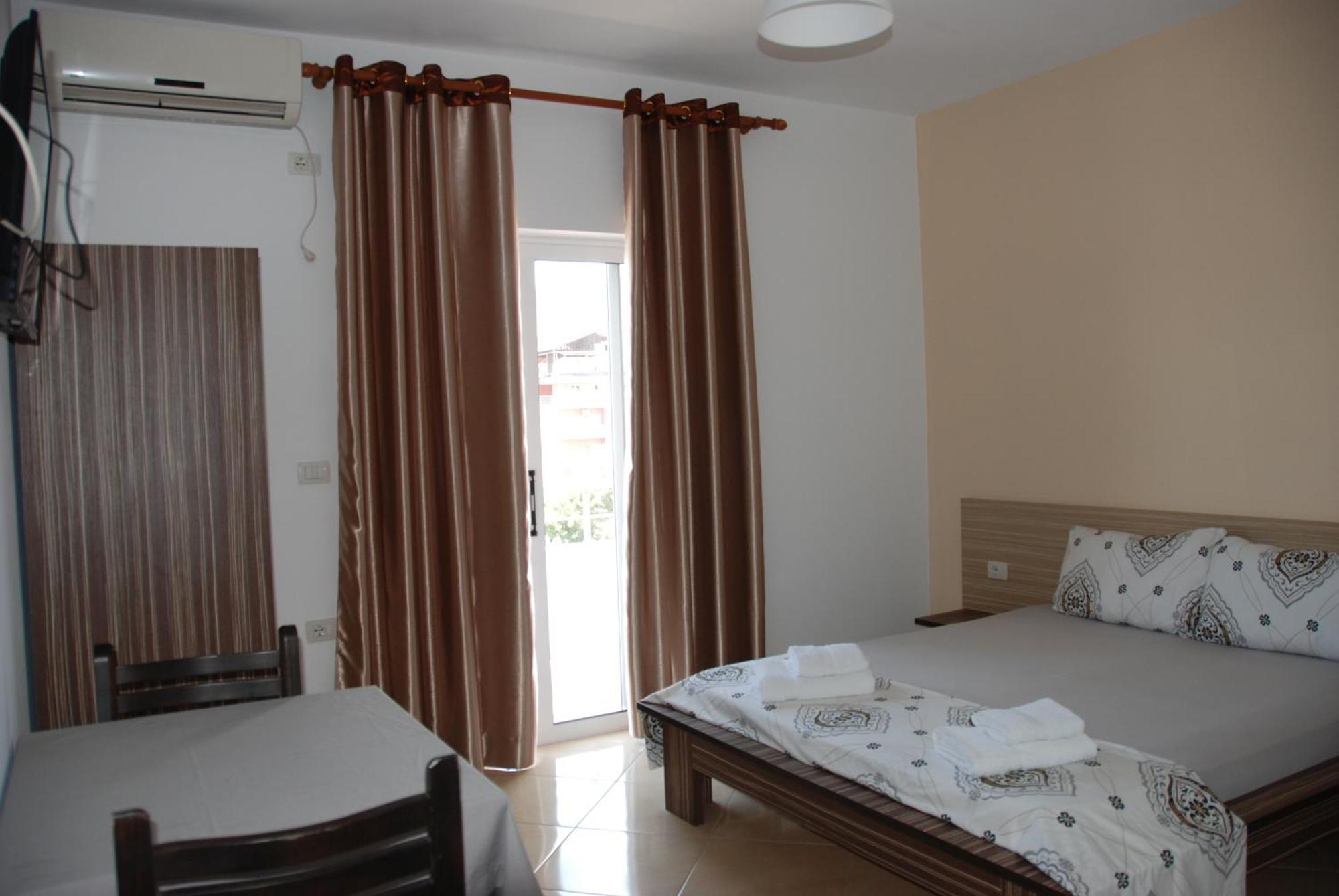 Hotel Edola Sarandë Eksteriør billede
